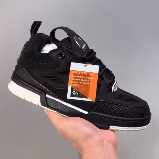 Großhandel Repliken von Sneakers und Sportschuhen Fashion Running Re